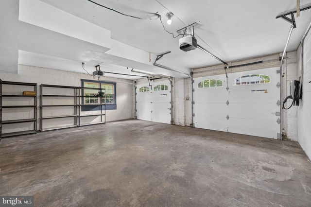 6443 WALTERS WOODS DR, Falls Church, VA 22044