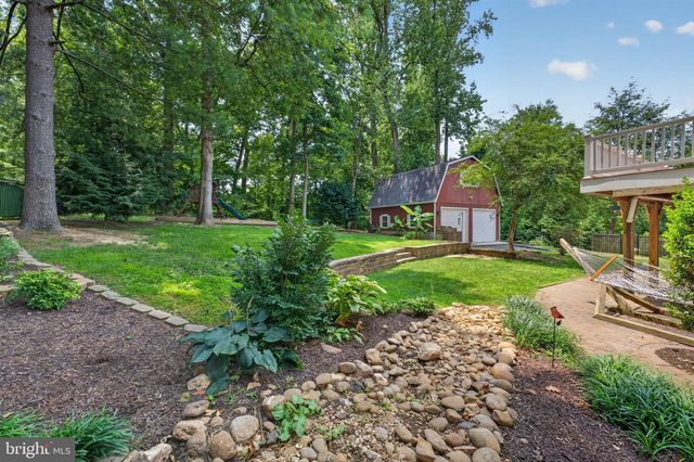 6443 WALTERS WOODS DR, Falls Church, VA 22044