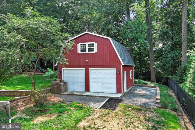 6443 WALTERS WOODS DR, Falls Church, VA 22044