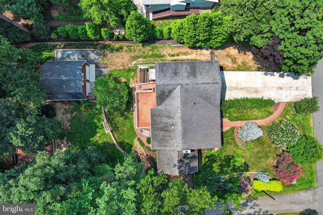 6443 WALTERS WOODS DR, Falls Church, VA 22044
