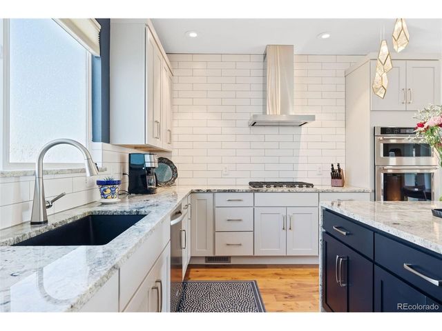 5319 W Hoover Dr, Littleton, CO 80123
