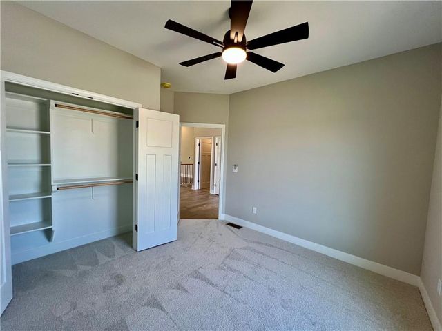 1949 Longview Drive, Liberty, MO 64068