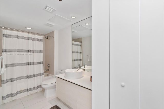 4250 Biscayne Blvd 917, Miami, FL 33137