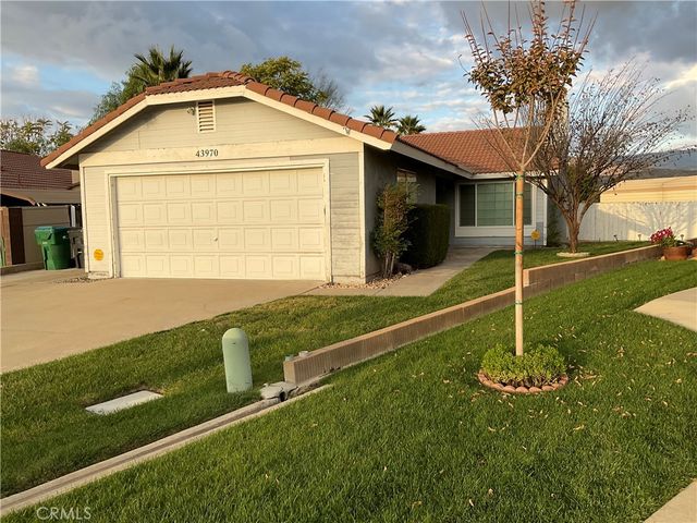 43970 Moonlighting, Hemet, CA 92544