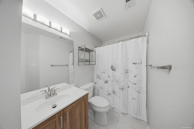 7270 Burns Xing, San Antonio, TX 78250