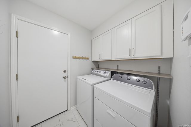 7270 Burns Xing, San Antonio, TX 78250