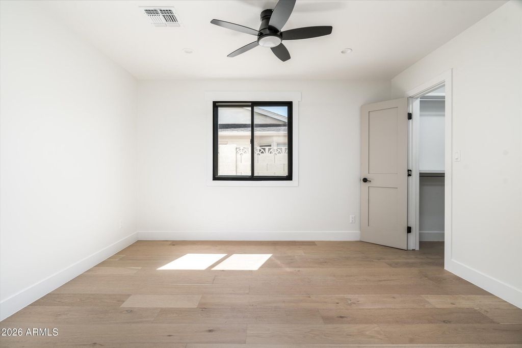 Image 21 of property listing at 4515 N 35TH Street, Phoenix, AZ 85018