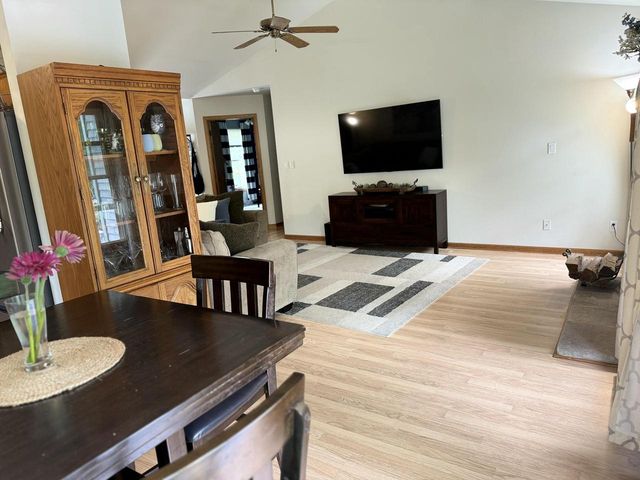 2600 Oakcrest DRIVE, Waukesha, WI 53188