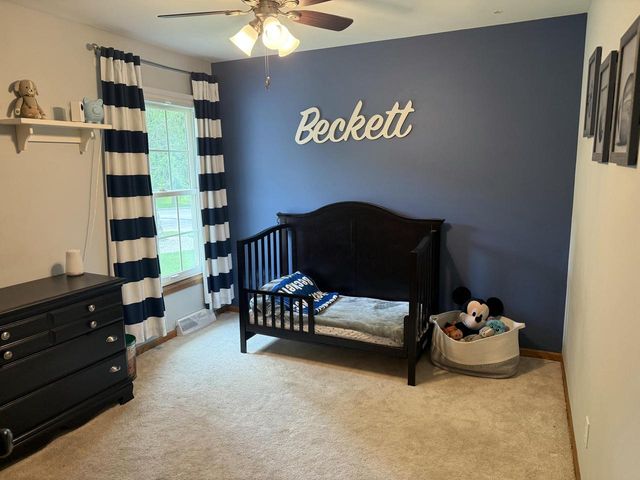 2600 Oakcrest DRIVE, Waukesha, WI 53188