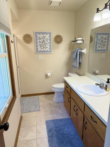 2600 Oakcrest DRIVE, Waukesha, WI 53188