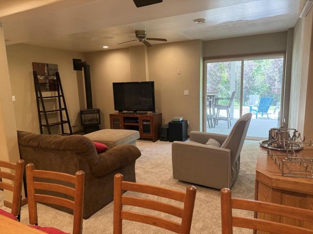2600 Oakcrest DRIVE, Waukesha, WI 53188