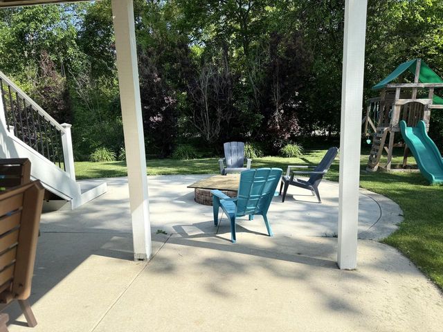 2600 Oakcrest DRIVE, Waukesha, WI 53188