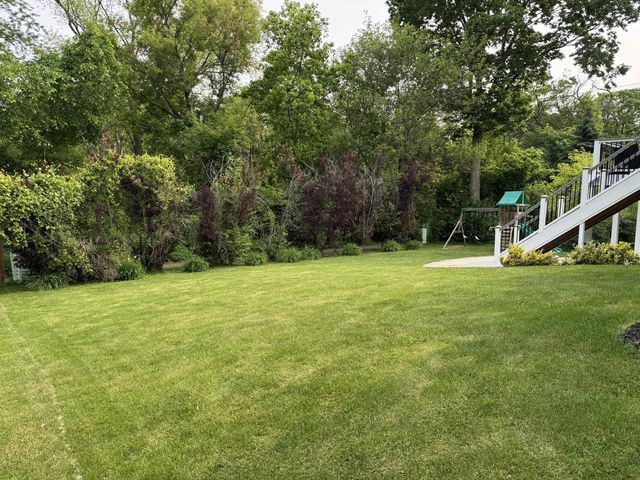 2600 Oakcrest DRIVE, Waukesha, WI 53188