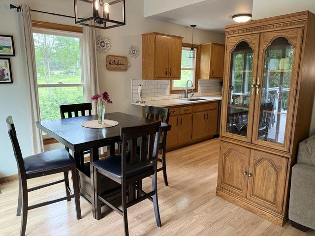 2600 Oakcrest DRIVE, Waukesha, WI 53188