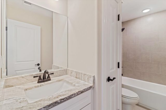 430 MARRIETTA DR, Oakland, TN 38060