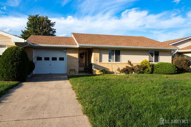 806 Sewell Road C, Monroe, NJ 08831