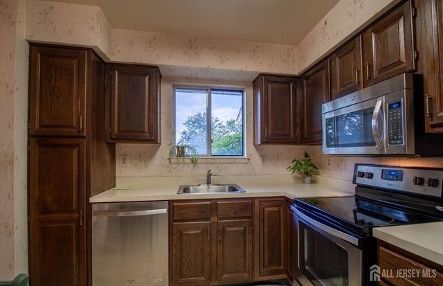 806 Sewell Road C, Monroe, NJ 08831