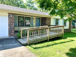 12 Hattie Dr, Fayetteville, TN 37334