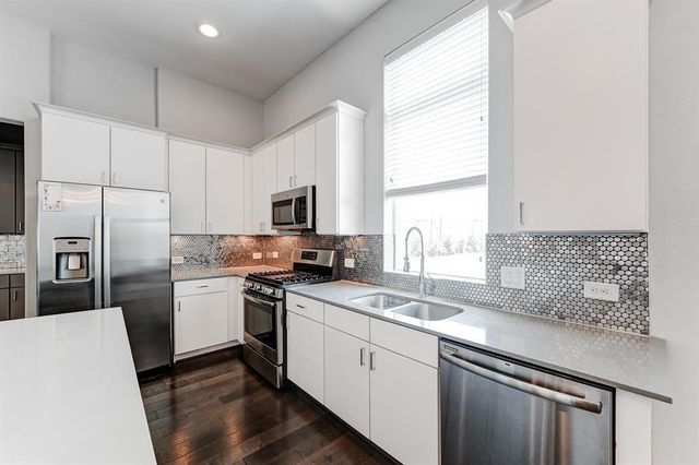 8409 Hempstead Road A, Houston, TX 77008