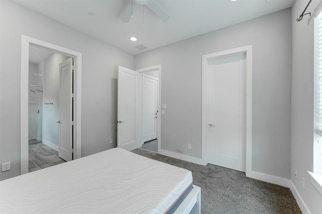 8409 Hempstead Road A, Houston, TX 77008