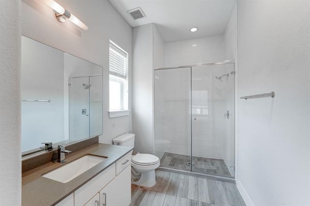 8409 Hempstead Road A, Houston, TX 77008