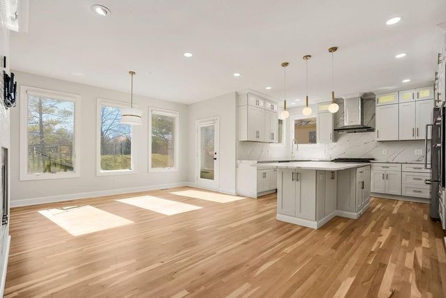 14260 Granada Court, Leawood, KS 66224