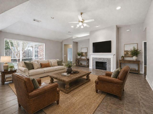 6523 Canyon Chase Drive, Richmond, TX 77469