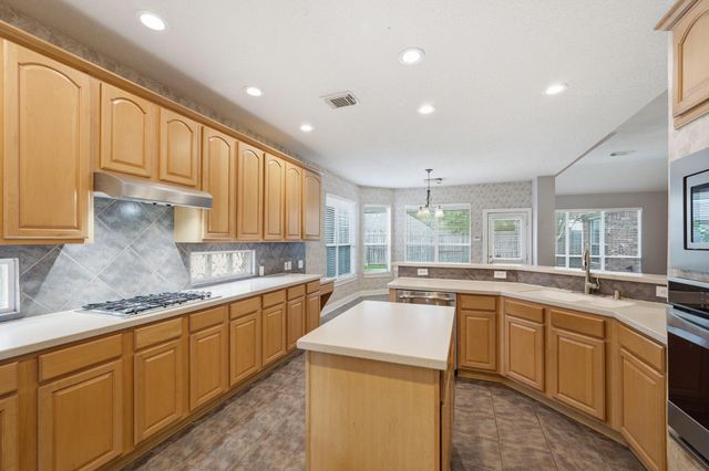 6523 Canyon Chase Drive, Richmond, TX 77469