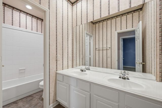6523 Canyon Chase Drive, Richmond, TX 77469