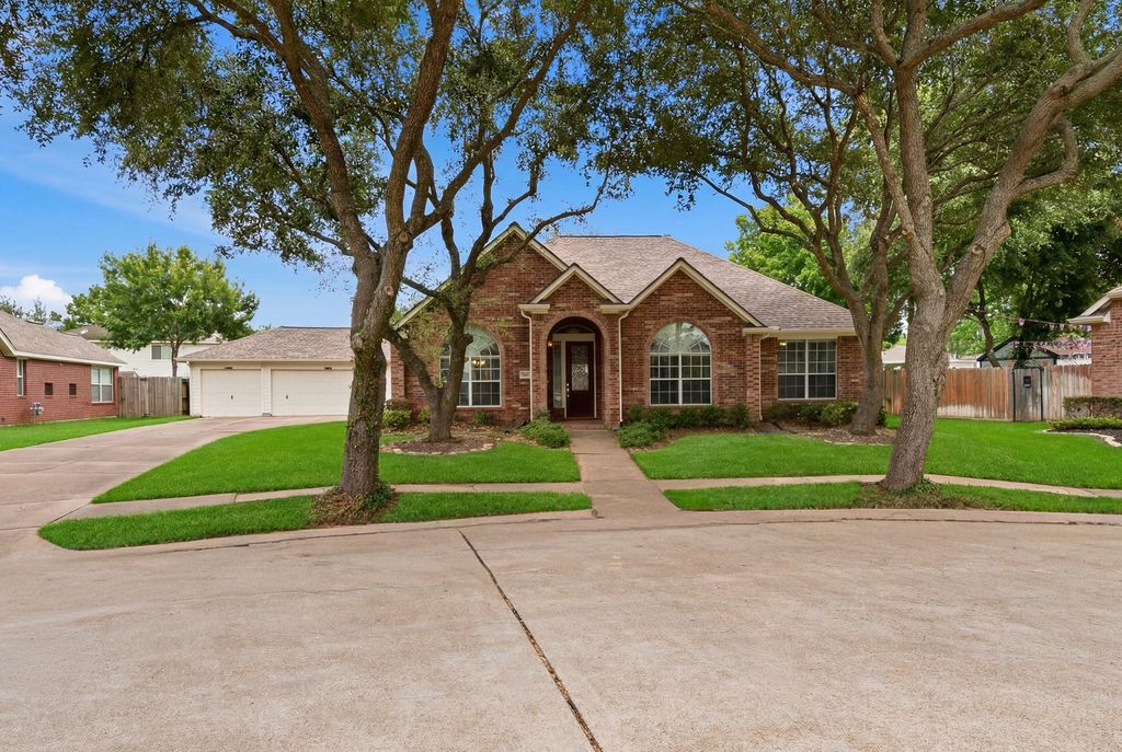 6523 Canyon Chase Drive, Richmond, TX 77469