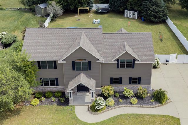 2053 Joni Lane, Stevensville, MI 49127