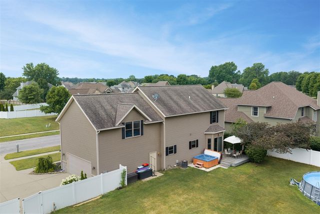 2053 Joni Lane, Stevensville, MI 49127