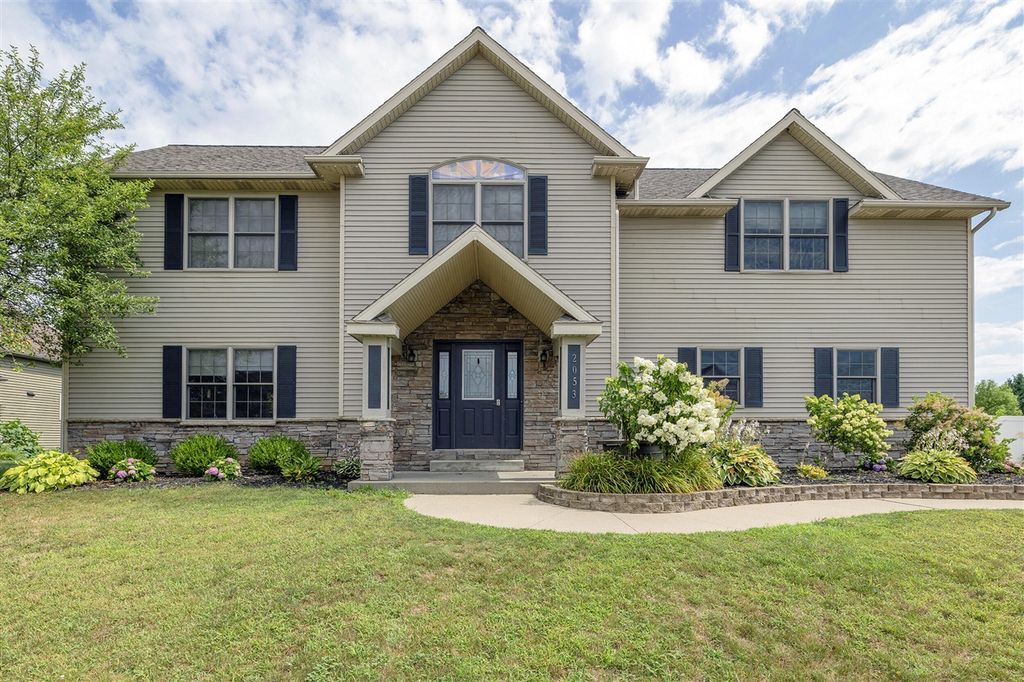 2053 Joni Lane, Stevensville, MI 49127