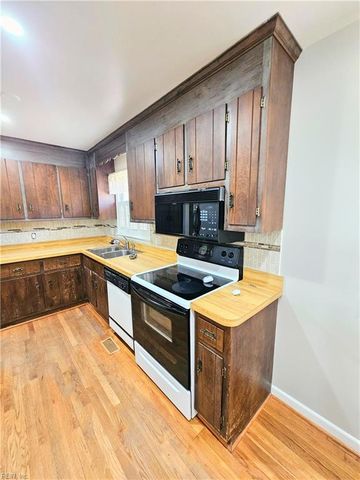 4405 Greendell RD, Chesapeake, VA 23321