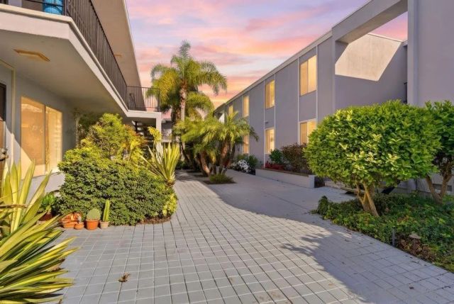 4750 Noyes St 204, San Diego, CA 92109