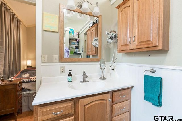 5520 FM 347 N, Jacksonville, TX 75766