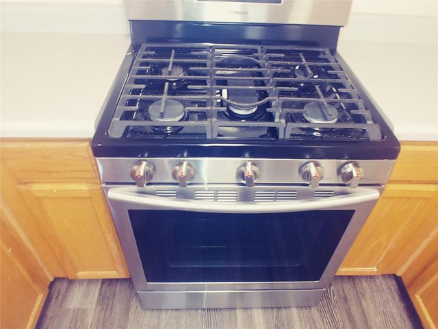 211 Wild Buffalo DR, Kyle, TX 78640