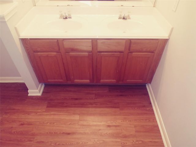 211 Wild Buffalo DR, Kyle, TX 78640