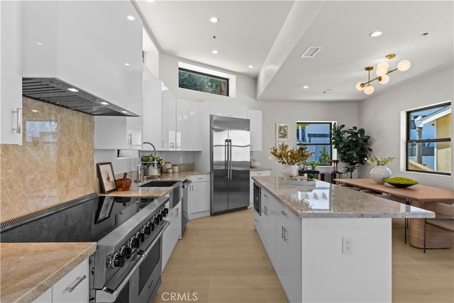 728 Bonita Dr, South Pasadena, CA 91030