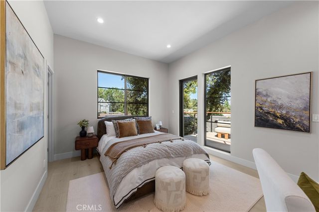 728 Bonita Dr, South Pasadena, CA 91030