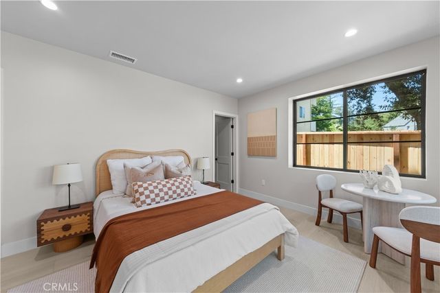 728 Bonita Dr, South Pasadena, CA 91030