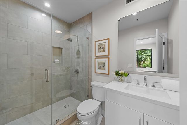 728 Bonita Dr, South Pasadena, CA 91030