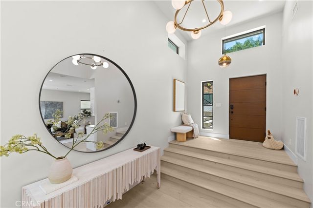 728 Bonita Dr, South Pasadena, CA 91030