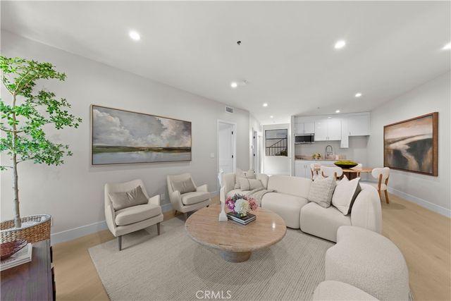 728 Bonita Dr, South Pasadena, CA 91030