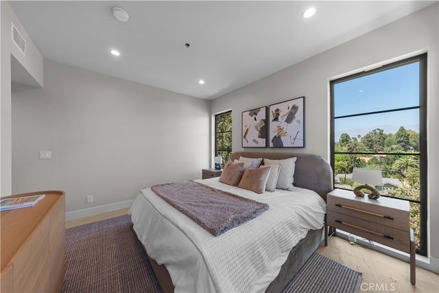 728 Bonita Dr, South Pasadena, CA 91030