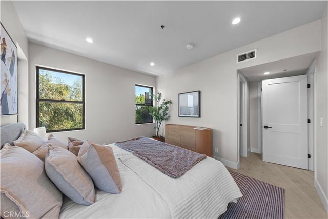 728 Bonita Dr, South Pasadena, CA 91030