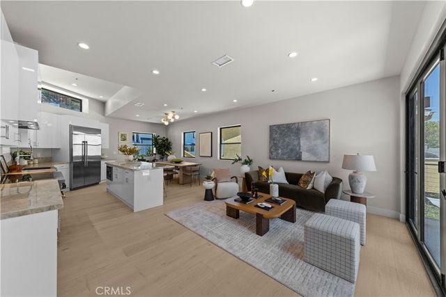 728 Bonita Dr, South Pasadena, CA 91030
