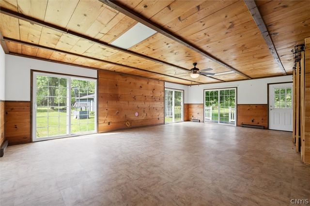 305 Howard Road, Volney, NY 13069