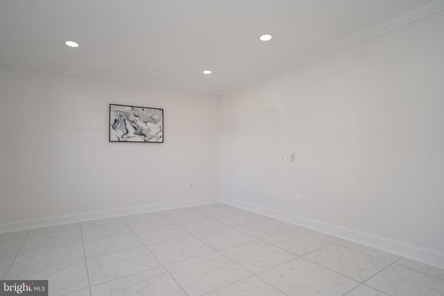 8765 BRETTON WOODS DR, Manassas, VA 20110