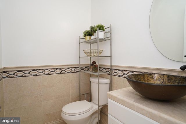 8765 BRETTON WOODS DR, Manassas, VA 20110